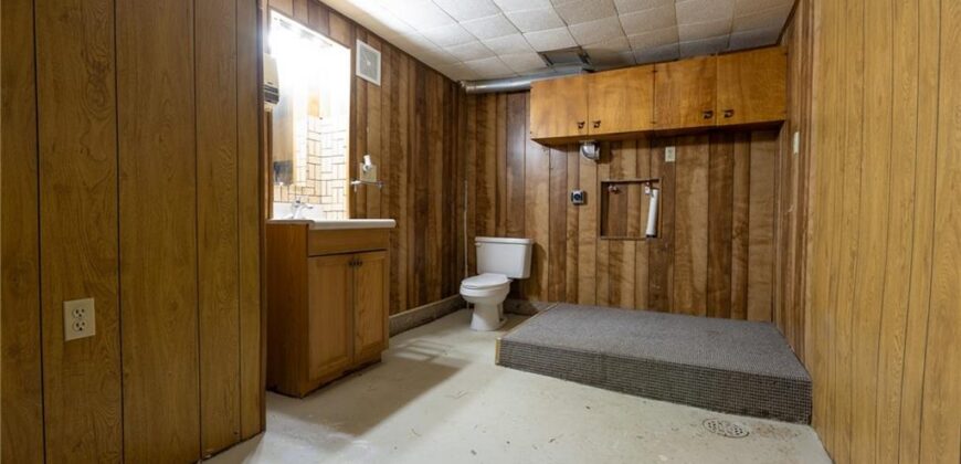 4709 NW Fisk Avenue, Kansas City, MO 64151