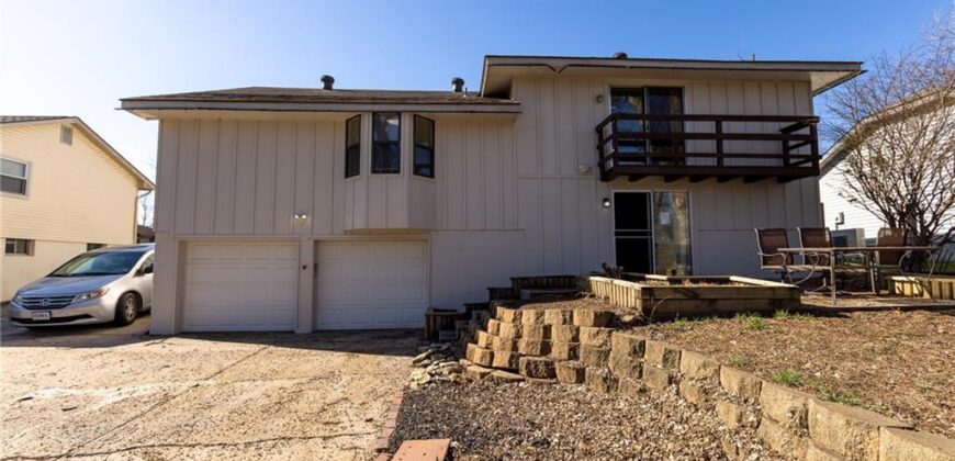 4709 NW Fisk Avenue, Kansas City, MO 64151