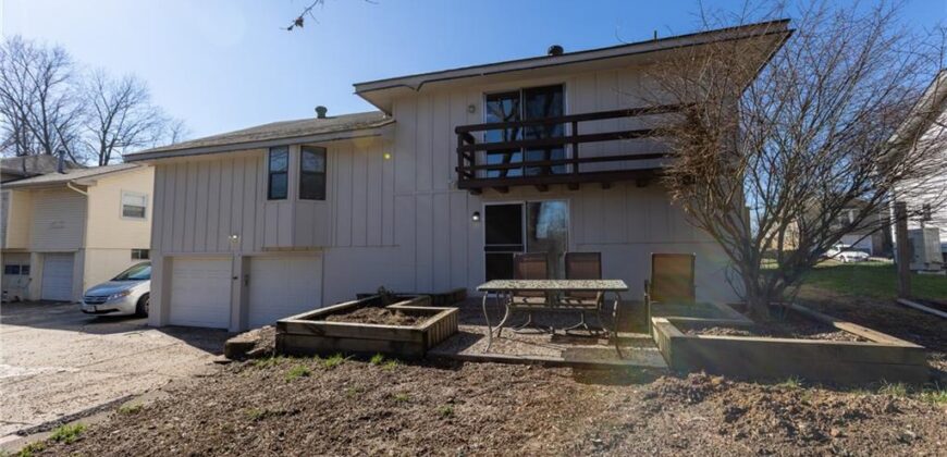 4709 NW Fisk Avenue, Kansas City, MO 64151