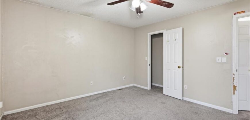 8749 NW 82nd Street, Kansas City, MO 64152