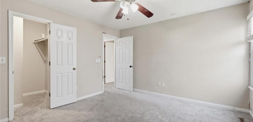 8749 NW 82nd Street, Kansas City, MO 64152