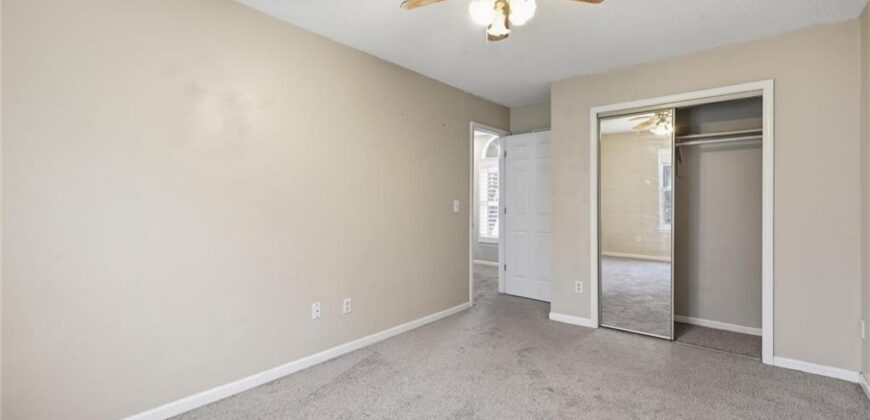 8749 NW 82nd Street, Kansas City, MO 64152