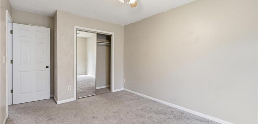 8749 NW 82nd Street, Kansas City, MO 64152