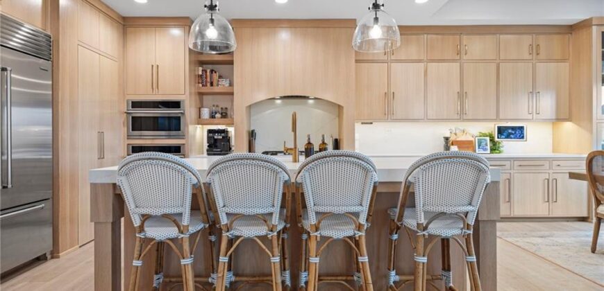 10126 N Kansas Court, Kansas City, MO 64155