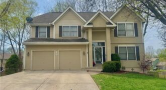 705 Hawthorne Drive, Liberty, MO 64068