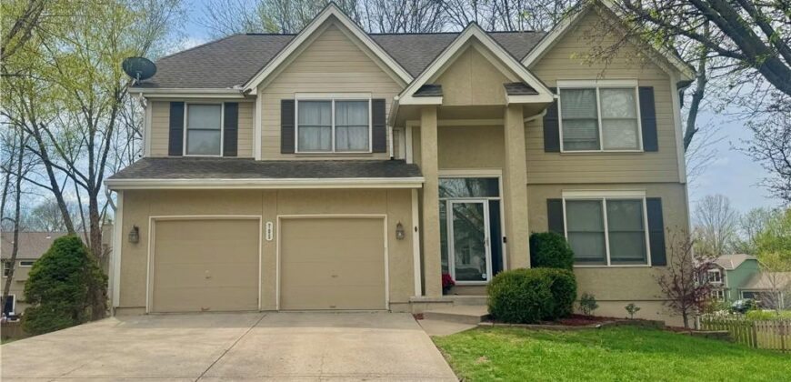 705 Hawthorne Drive, Liberty, MO 64068