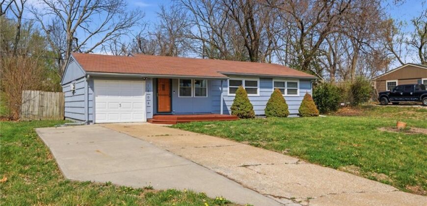 1204 NE 62nd Street, Gladstone, MO 64118