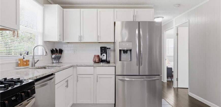 1204 NE 62nd Street, Gladstone, MO 64118