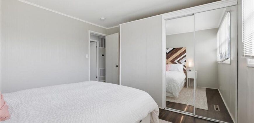 1204 NE 62nd Street, Gladstone, MO 64118