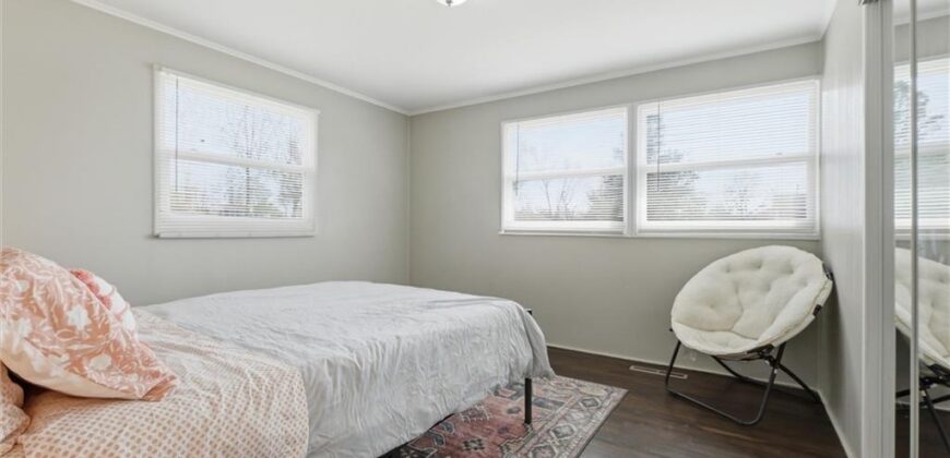 1204 NE 62nd Street, Gladstone, MO 64118