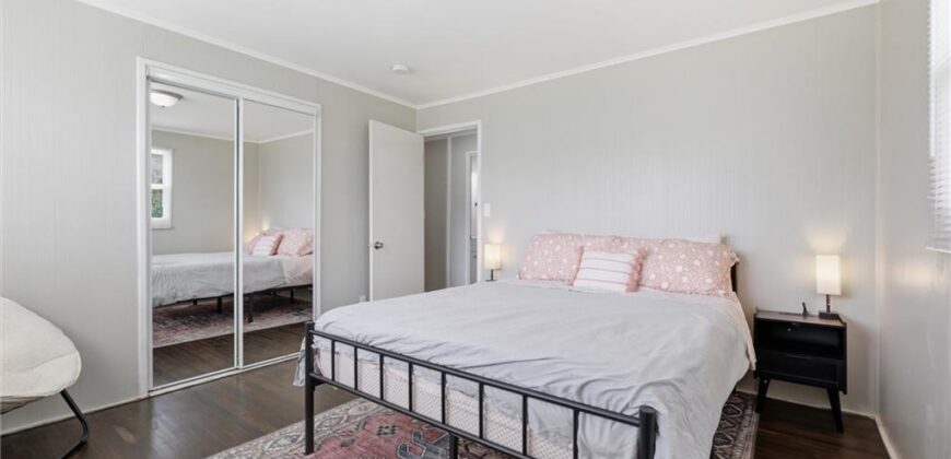 1204 NE 62nd Street, Gladstone, MO 64118