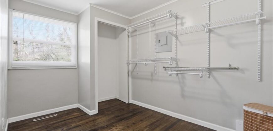 1204 NE 62nd Street, Gladstone, MO 64118