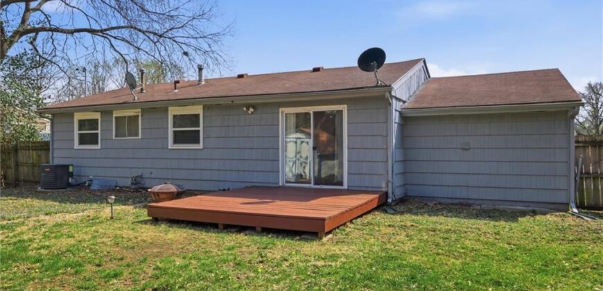 1204 NE 62nd Street, Gladstone, MO 64118