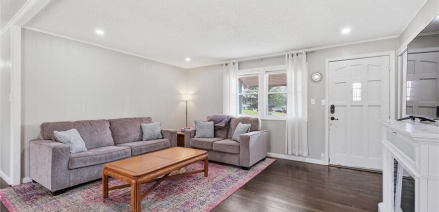 1204 NE 62nd Street, Gladstone, MO 64118