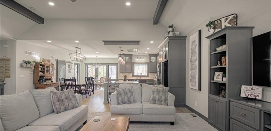 2144 Crooked Creek Drive, Kearney, MO 64060