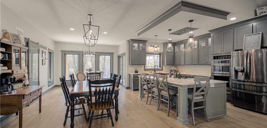 2144 Crooked Creek Drive, Kearney, MO 64060