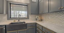 2144 Crooked Creek Drive, Kearney, MO 64060