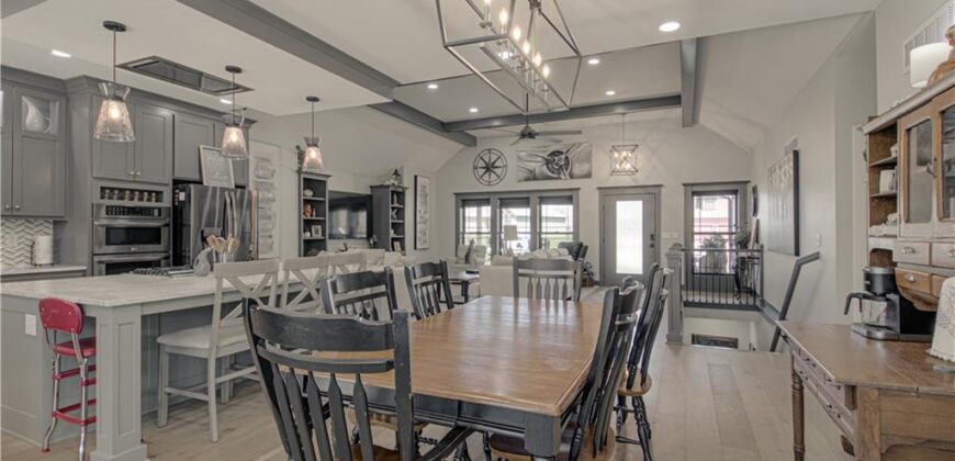 2144 Crooked Creek Drive, Kearney, MO 64060