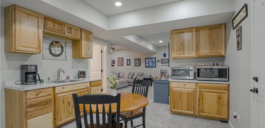 2144 Crooked Creek Drive, Kearney, MO 64060