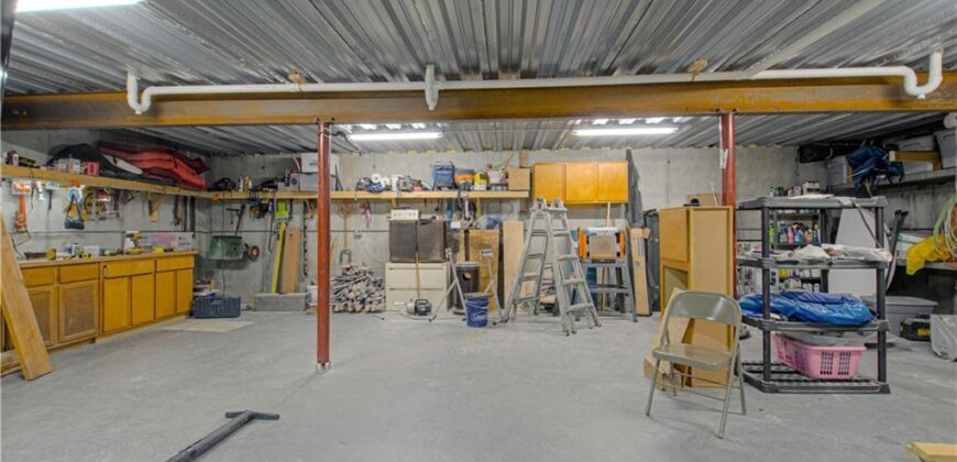 2144 Crooked Creek Drive, Kearney, MO 64060