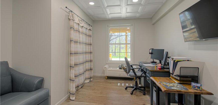 2144 Crooked Creek Drive, Kearney, MO 64060