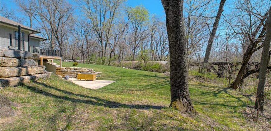 2144 Crooked Creek Drive, Kearney, MO 64060