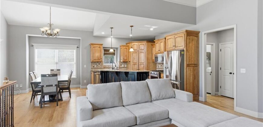 9425 N Spruce Court, Kansas City, MO 64156