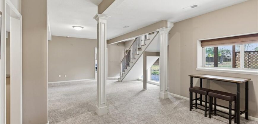 9425 N Spruce Court, Kansas City, MO 64156