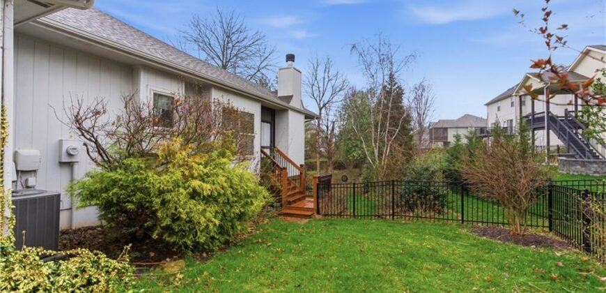 9425 N Spruce Court, Kansas City, MO 64156