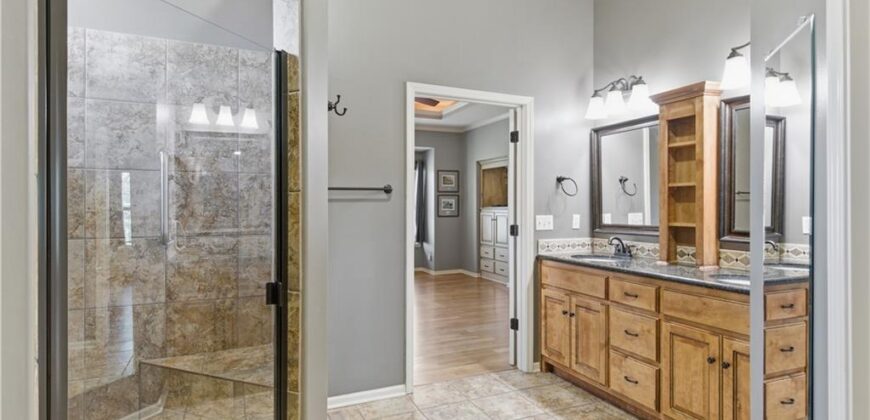 9425 N Spruce Court, Kansas City, MO 64156