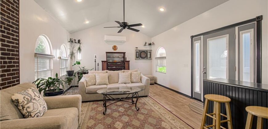 225 Groom Street, Liberty, MO 64068