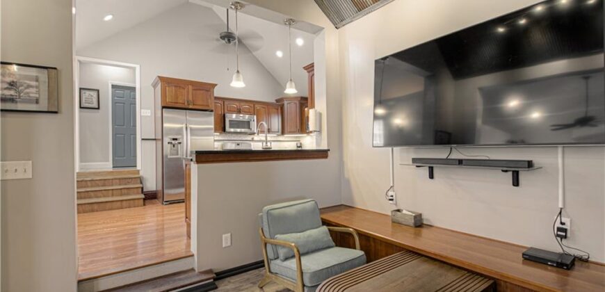 225 Groom Street, Liberty, MO 64068