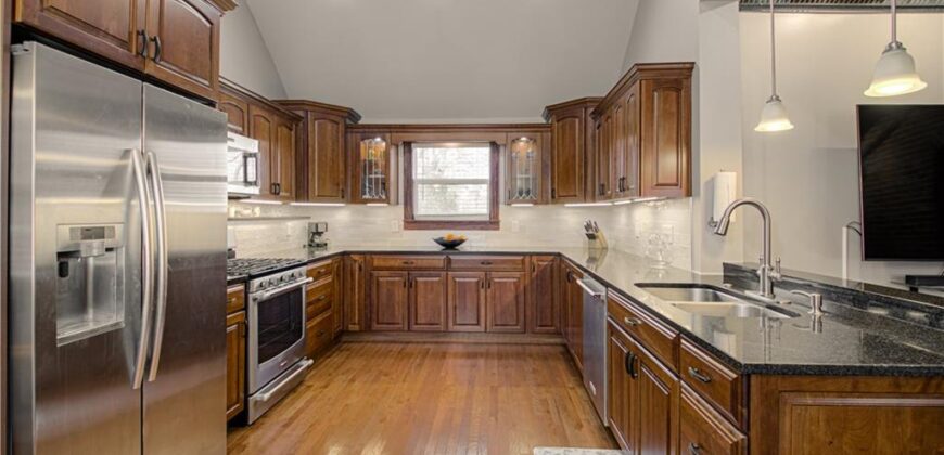 225 Groom Street, Liberty, MO 64068