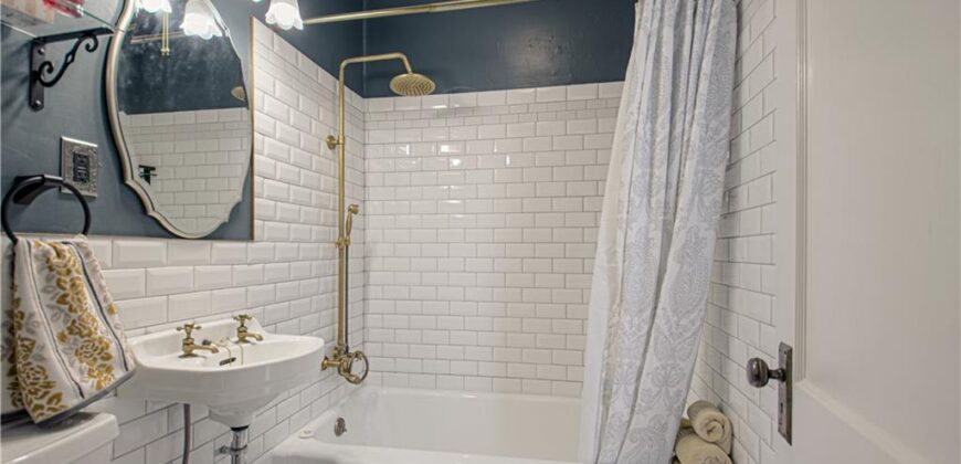 225 Groom Street, Liberty, MO 64068