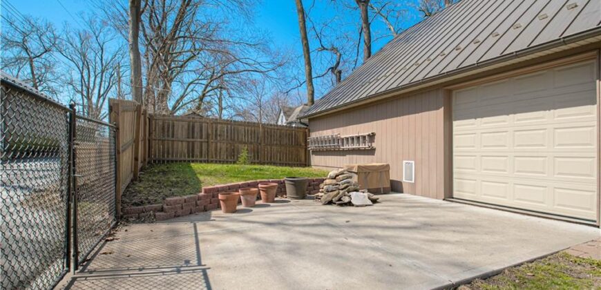 225 Groom Street, Liberty, MO 64068