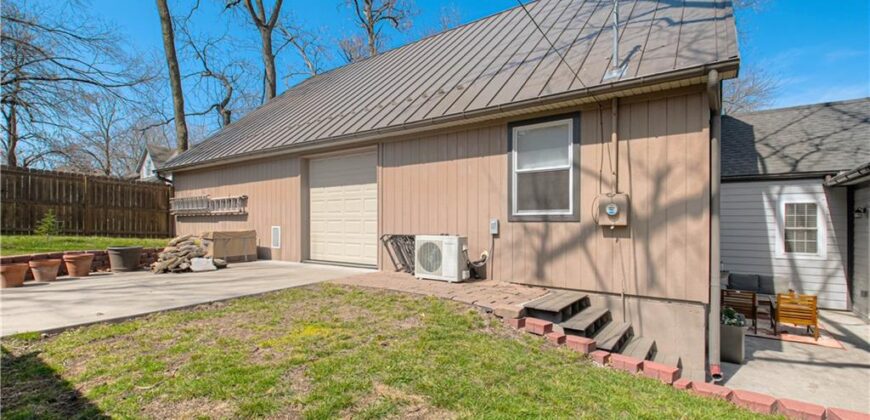 225 Groom Street, Liberty, MO 64068