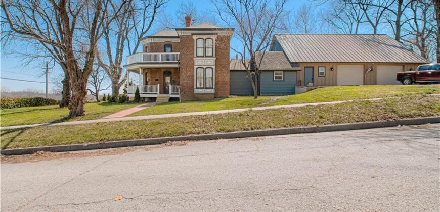 225 Groom Street, Liberty, MO 64068