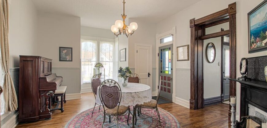 225 Groom Street, Liberty, MO 64068