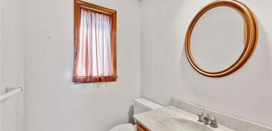 9955 NW Windover Drive, Kansas City, MO 64153