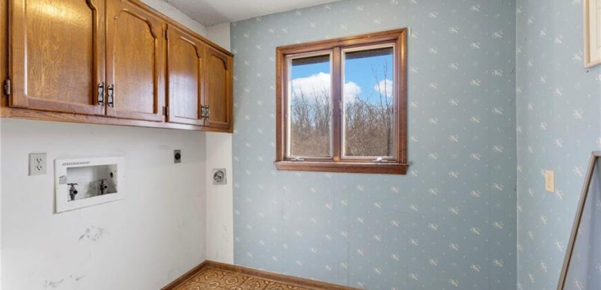 9955 NW Windover Drive, Kansas City, MO 64153