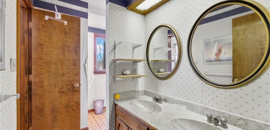 9955 NW Windover Drive, Kansas City, MO 64153