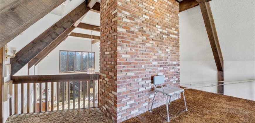 9955 NW Windover Drive, Kansas City, MO 64153