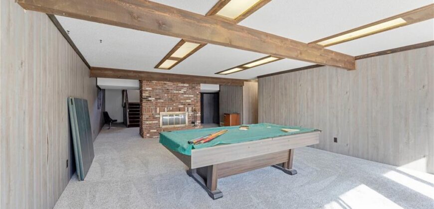 9955 NW Windover Drive, Kansas City, MO 64153