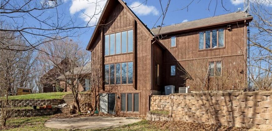 9955 NW Windover Drive, Kansas City, MO 64153