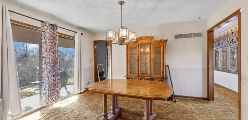 9955 NW Windover Drive, Kansas City, MO 64153