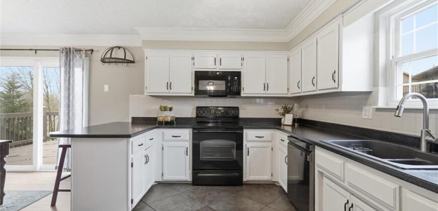 10230 NW 57th Street, Kansas City, MO 64152