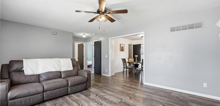 1305 Stonecrest Drive, Kearney, MO 64060