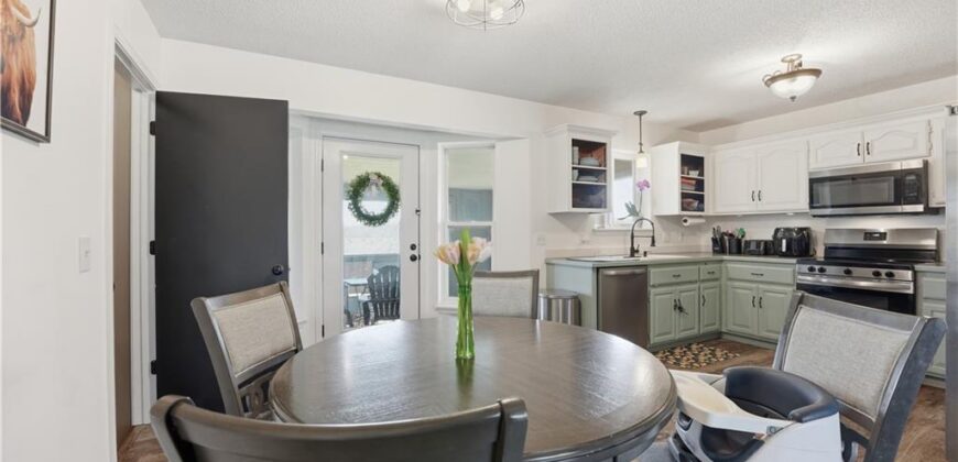 1305 Stonecrest Drive, Kearney, MO 64060