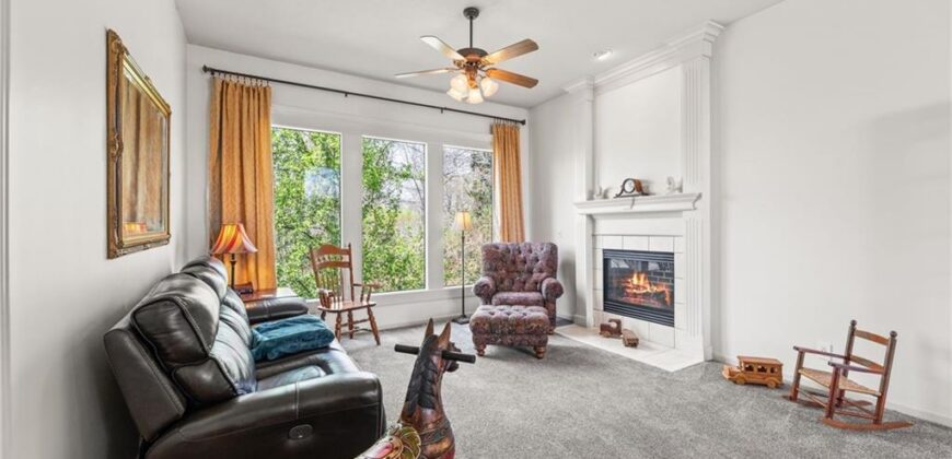 10400 River Hills Drive, Parkville, MO 64152