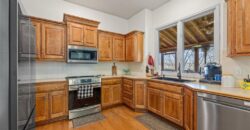 10400 River Hills Drive, Parkville, MO 64152